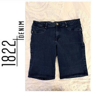 1822 Denim sz 16, Shorts Dark Denim Blue Jean Medium Weight, stretchy EUC
